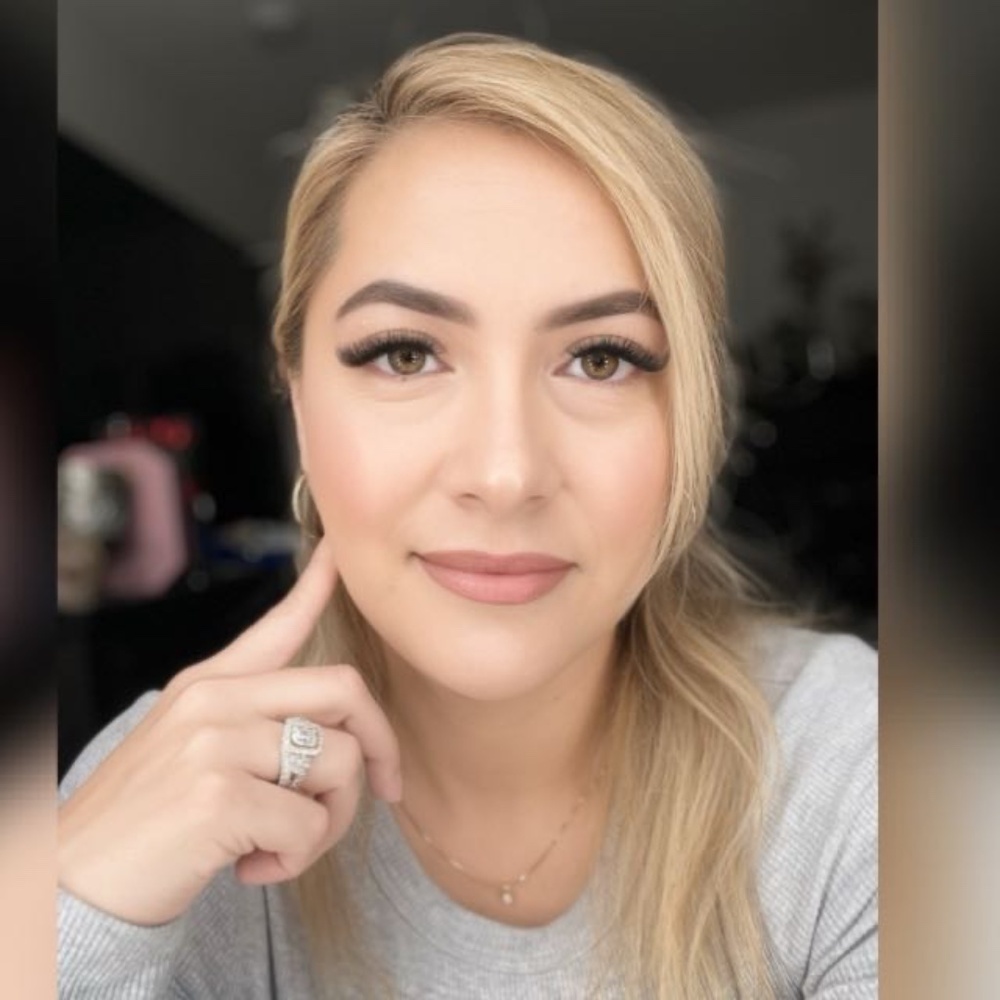 Meet your Posher, Liz